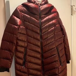 Beautiful coat. Never worn. Size XL
